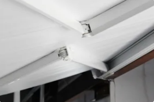 2 Маркиза автомобильная РИФ 2,5х2,0 м кассетная, привод механический, электромотор, корпус белый