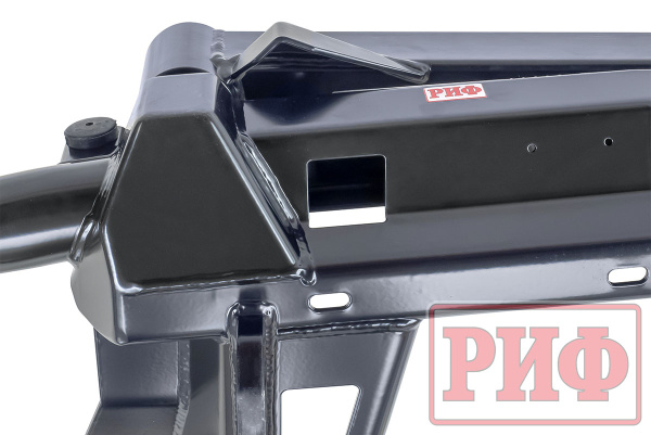 Бампер РИФ задний Toyota Land Cruiser Prado 150 c квадратом под фаркоп и калиткой