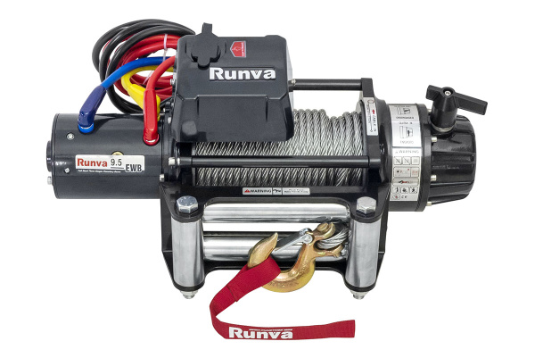 Лебёдка электрическая 12V Runva 9500 lbs 4350 кг (влагозащищенная) Лебёдка электрическая 12V Runva 9500 lbs 4350 кг (влагозащищенная)