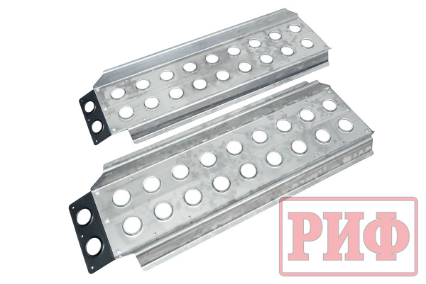 Сенд-траки (аппарели) РИФ 118x48 см алюминиевые усиленные (2 шт.) Сенд-траки (аппарели) РИФ 118x48 см алюминиевые усиленные (2 шт.)