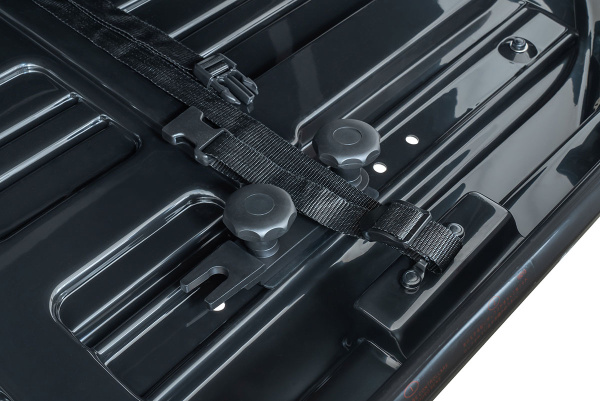 Бокс автомобильный на крышу Pentair CARAVAN 600L черный глянец, двусторонний