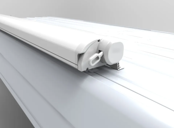 2 Маркиза автомобильная РИФ 3,5х2,5 м кассетная,  привод механический, электромотор, корпус белый