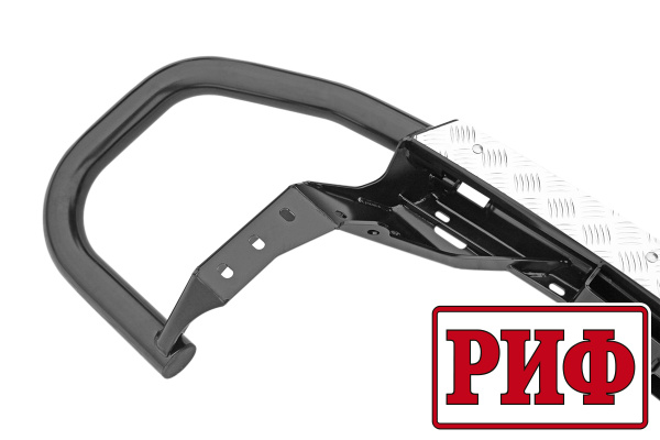 Бампер РИФ силовой задний Toyota Fortuner 2015+ c квадратом под фаркоп