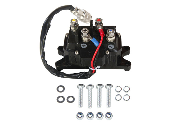 Лебёдка электрическая 12V Runva 3500A lbs 1588 кг (кевлар) Лебёдка электрическая 12V Runva 3500A lbs 1588 кг (кевлар)