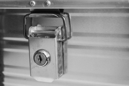 Ящик алюминиевый РИФ усиленный с замком 1176х385х412 мм (ДхШхВ)