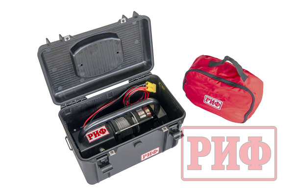 Лебёдка переносная РИФ 2500ASR c малой площадкой и проводами, синтетический трос (в защитном кейсе) Лебёдка переносная РИФ 2500ASR c малой площадкой и проводами, синтетический трос (в защитном кейсе)