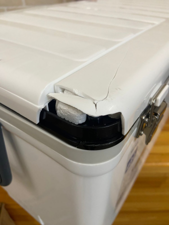 Термобокс SHINWA Holiday Land Cooler 48H белый (уценка)