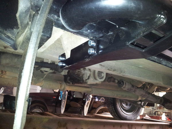 Пороги РИФ силовые ВАЗ Нива