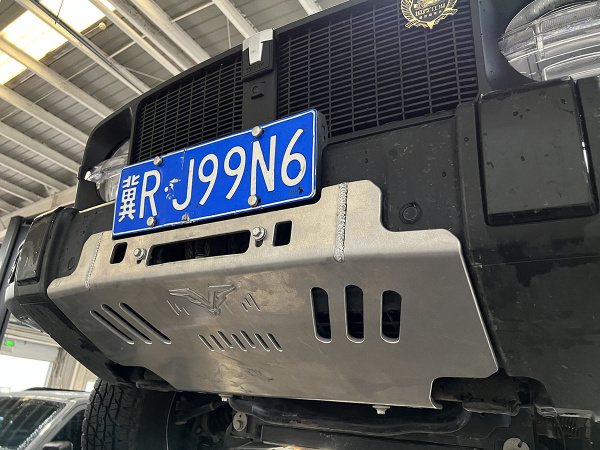 Защита Falcon переднего бампера для TANK 300 (без штатной лебедки) Off-road Edition & City Edition, бензин, 2.0T (2020+), алюминий, 8 мм