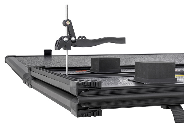 Крышка кузова РИФ для Dodge Ram 2019, трёхсекц. 2000х1813/1740 мм, алюминиевая, черная (6,5 ft)