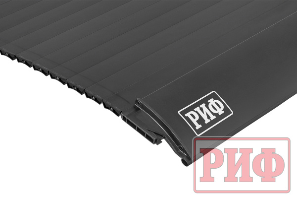 Крышка кузова РИФ для Huanghai N7, роллета раздвижная с электроприводом, 1778x1673 мм, алюминиевая, черная