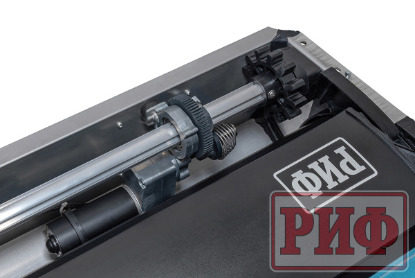 Крышка кузова РИФ для Sollers ST6, роллета раздвижная с электроприв. 1538х1606 мм, алюм., черная