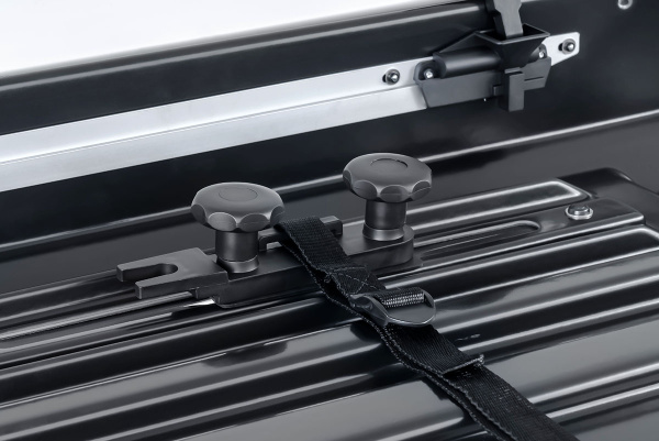 Бокс автомобильный на крышу Pentair PYTHON 450L белый глянец, двусторонний