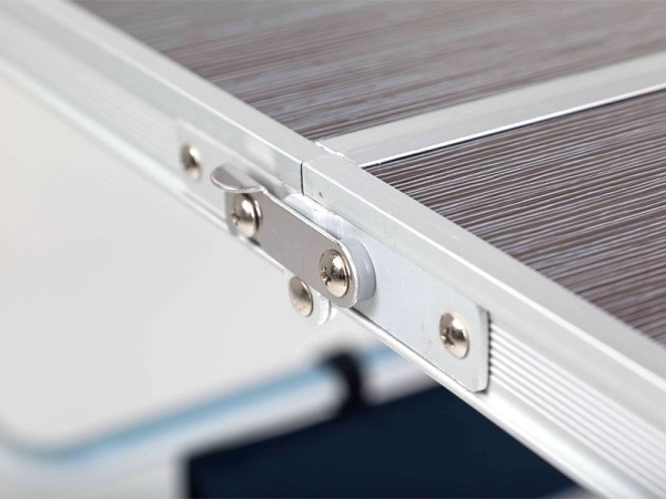 Стол складной Maverick Mobile Case 100,0 Х 70,0 Х 36,0 - 68,0 см. (с регулировкой по высоте).