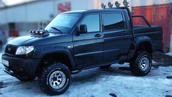 Расширители колёсных арок УАЗ Патриот пикап (с накладками на передний бампера) Расширители колёсных арок УАЗ Патриот пикап (с накладками на передний бампера)